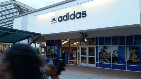 adidas outlet glendale.